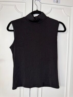 VTG Insight Black Sleeveless Mock Neck Tank